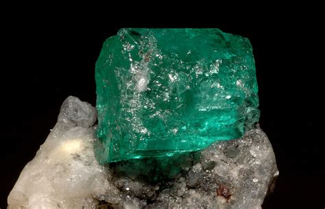 Define emerald